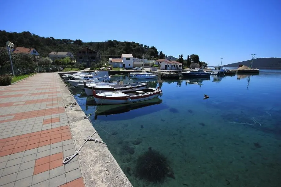 Vila Orada Molat