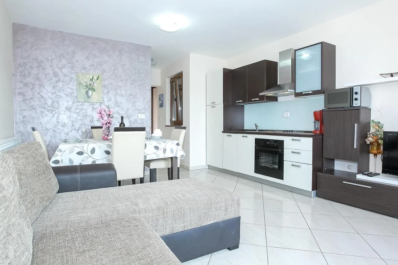 Vila Orada Molat Apartment